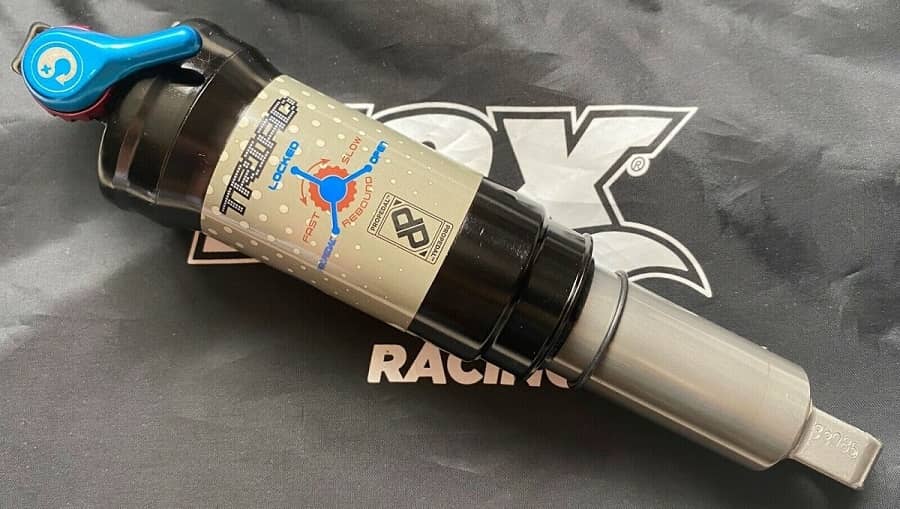 Damper FOX TRIAD Specialized – Serwis po słabym zakupie