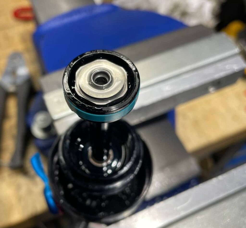 Damper Fox Float DPS - IFP kompresja