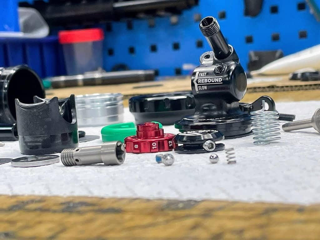 Serwis Damper FOX IsoStrut