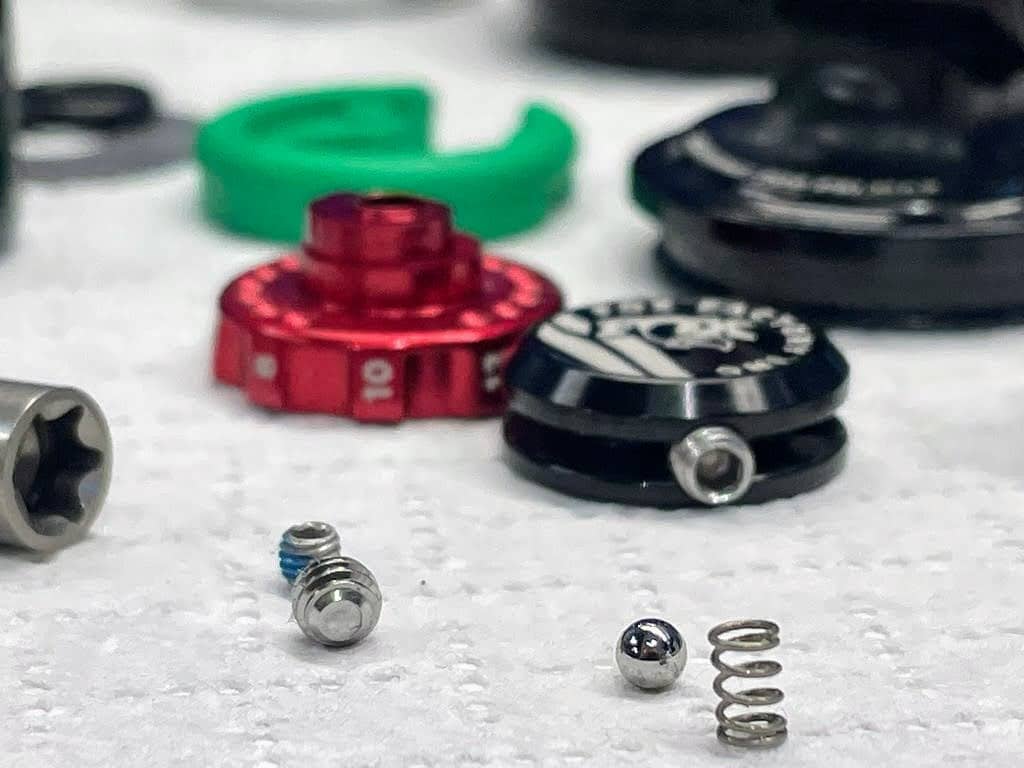 Serwis Damper FOX IsoStrut